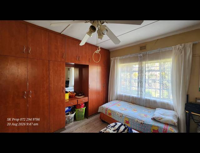 3 BEDROOM HOUSE FOR SALE IN NAPIERVILLE